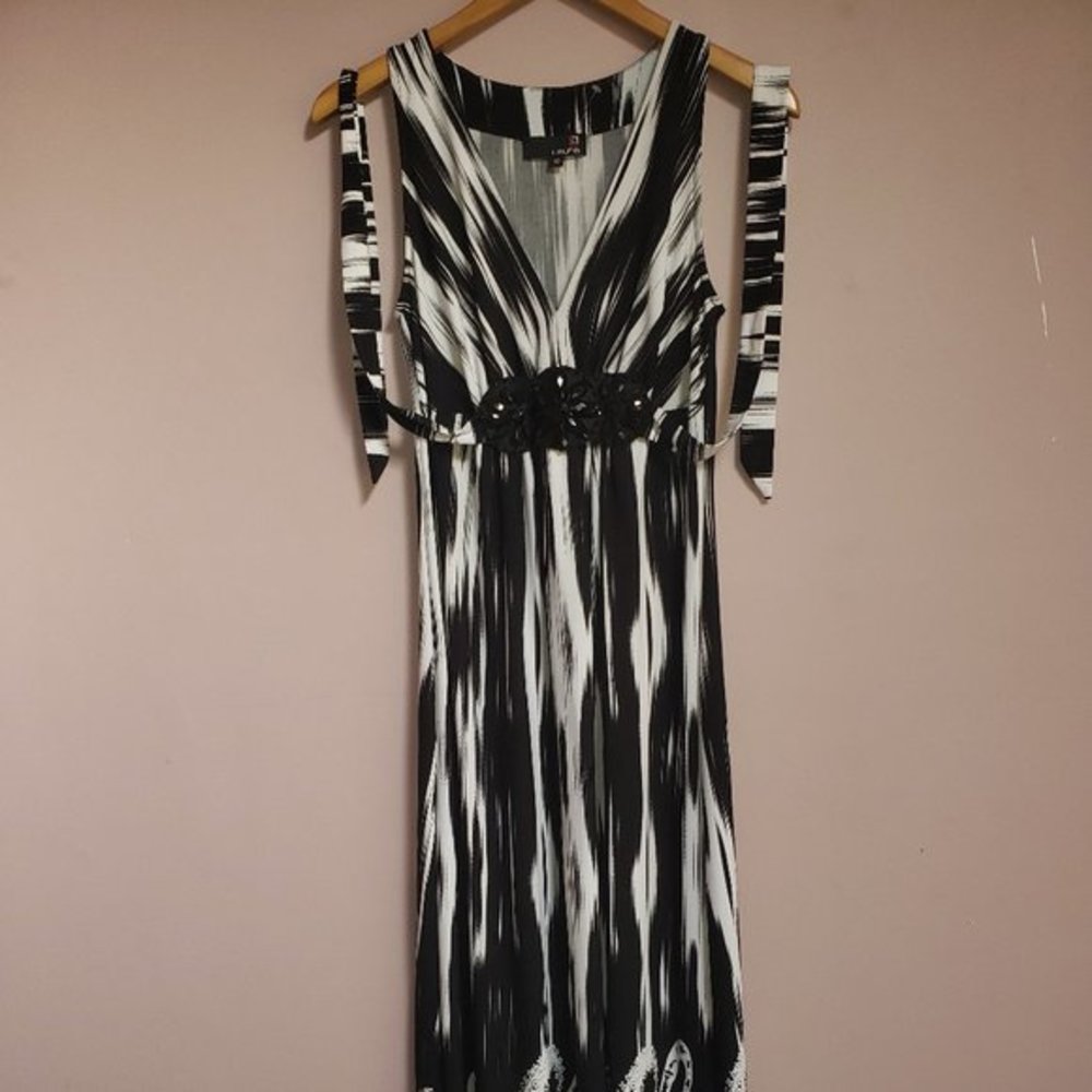 Laura Women's Size 10 Black and White (w/beads) Dress - NWOT